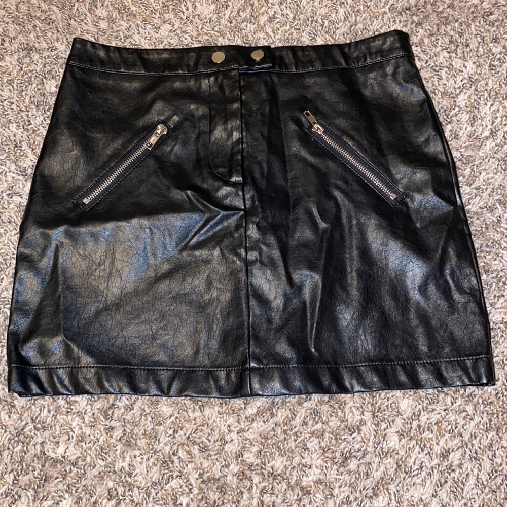 Leather skirt